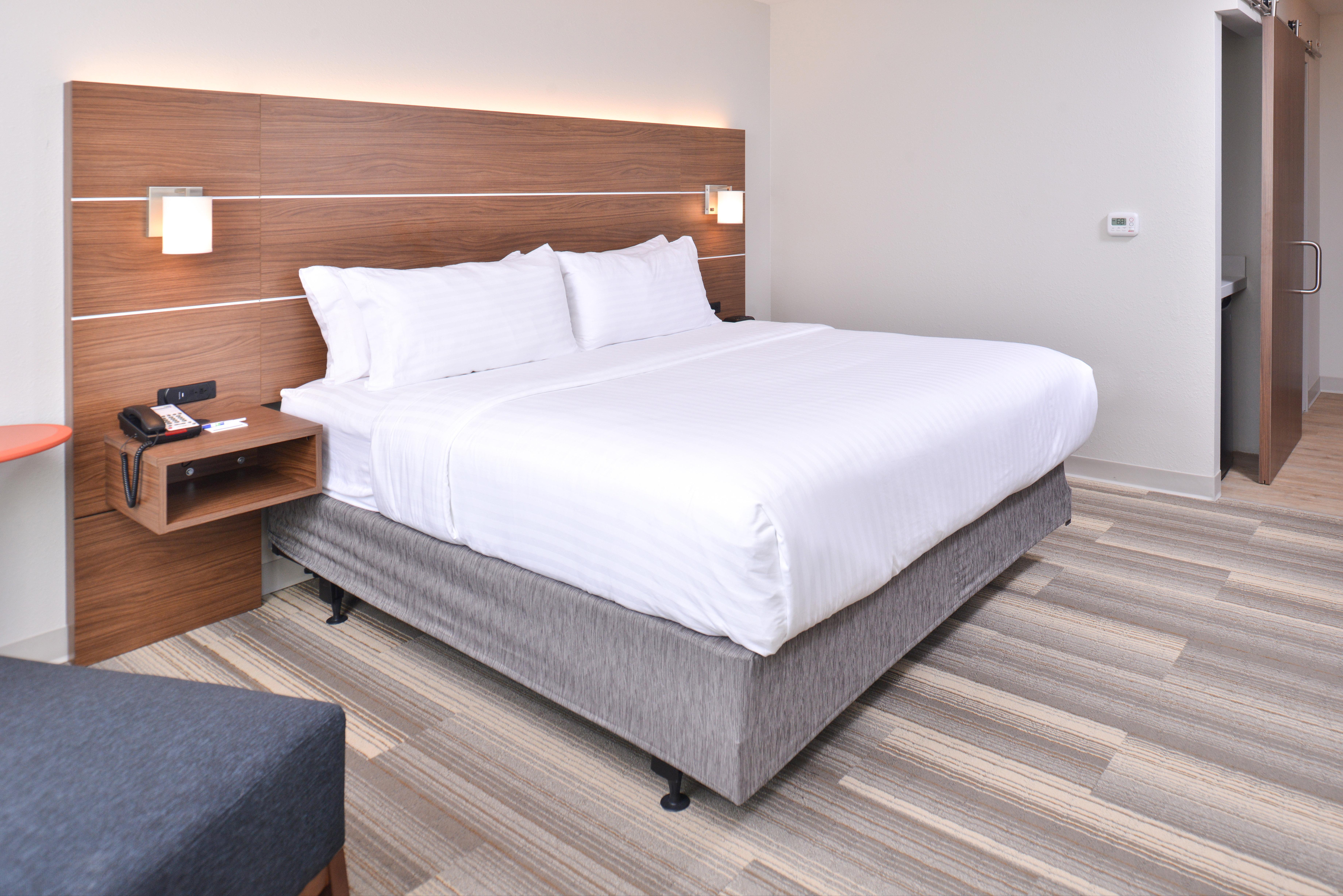 Carter Lake Holiday Inn Express & Suites Omaha Airport By Ihg מראה חיצוני תמונה