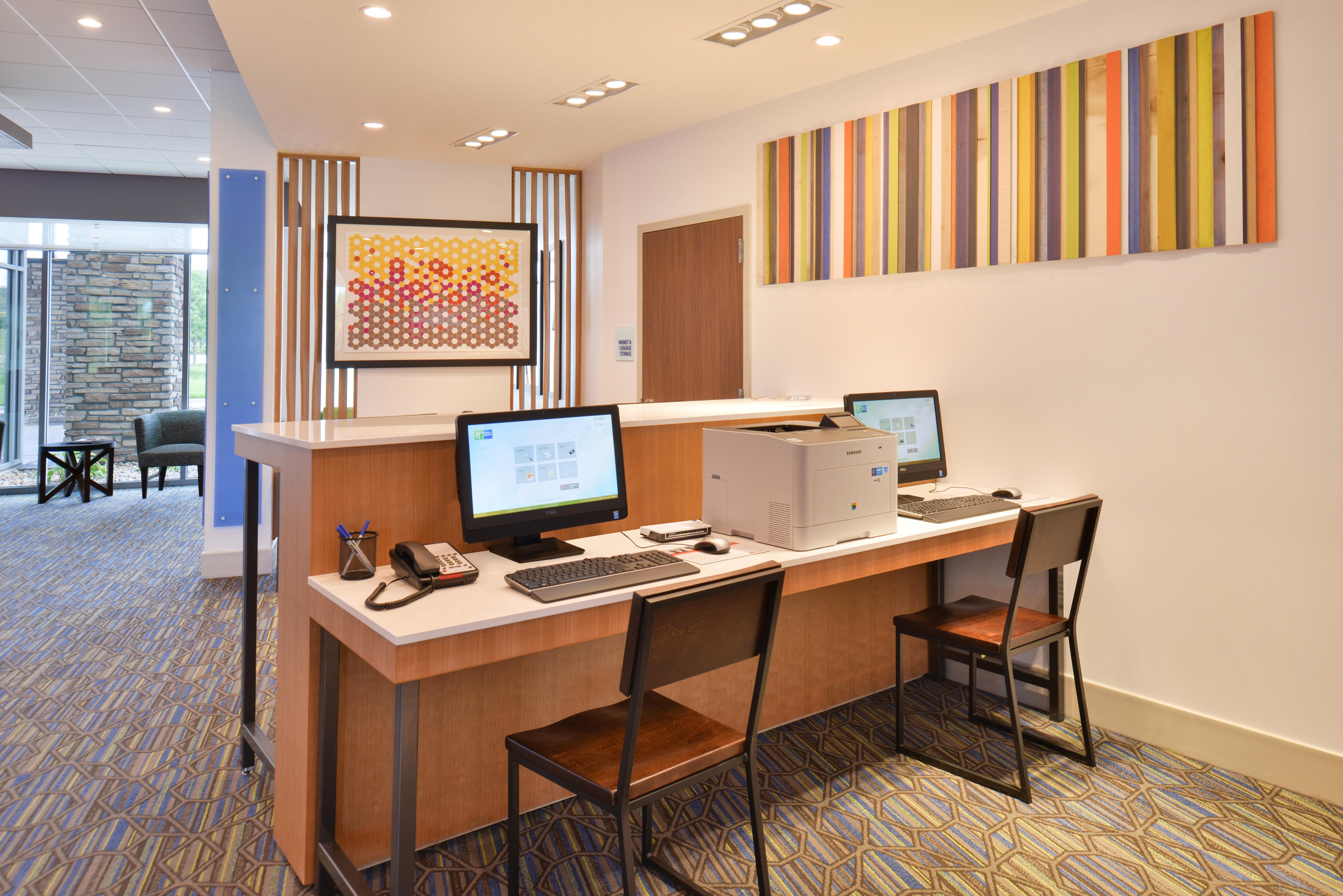 Carter Lake Holiday Inn Express & Suites Omaha Airport By Ihg מראה חיצוני תמונה